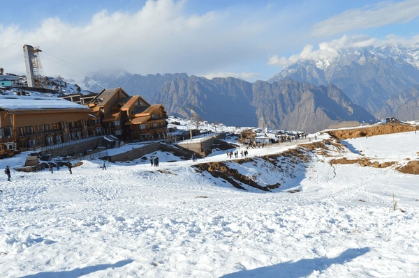 Best Time to Visit Auli for Snowfall Budget Trip